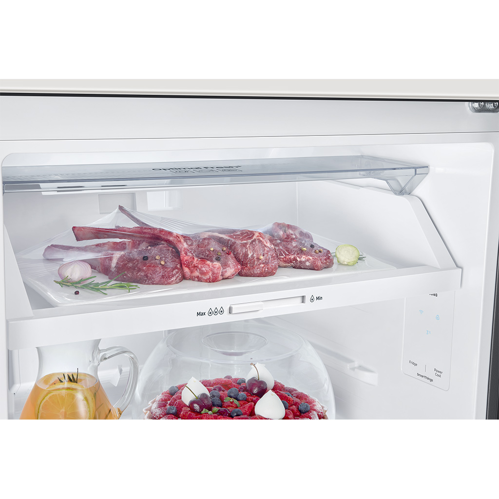 /Images/Products/nguyen.minh.luan_10055381-tu-lanh-samsung-inverter-rt31cb56248asv-5_item_8806095029214.png