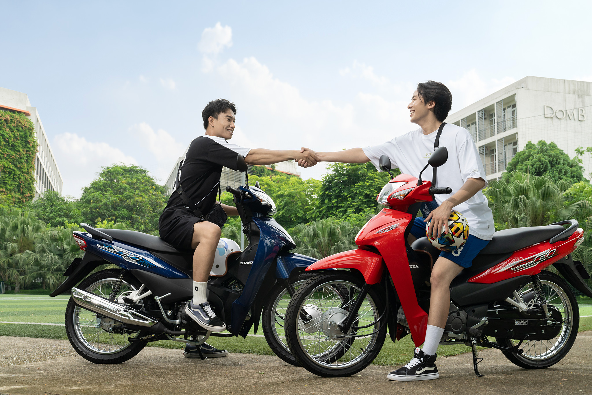 /Images/Products/nguyen.minh.luan_z5327739419097_d981fc47d7f896447718dd0695ba7090_item_XMHDWAVE202304.jpg