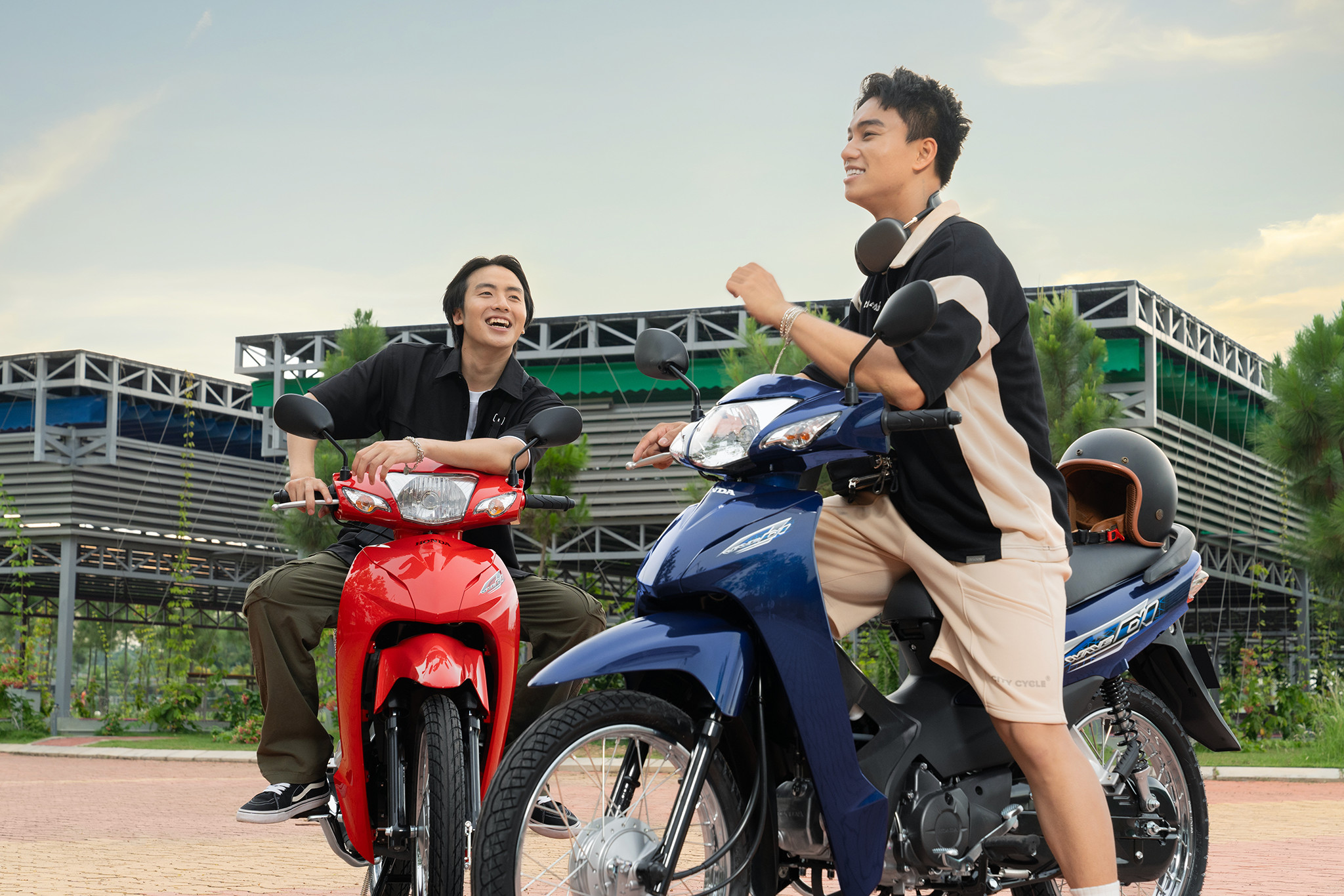 /Images/Products/nguyen.minh.luan_z5327739473570_5d5f9422c666370ffb293ff06fd554e0_item_XMHDWAVE202401.jpg